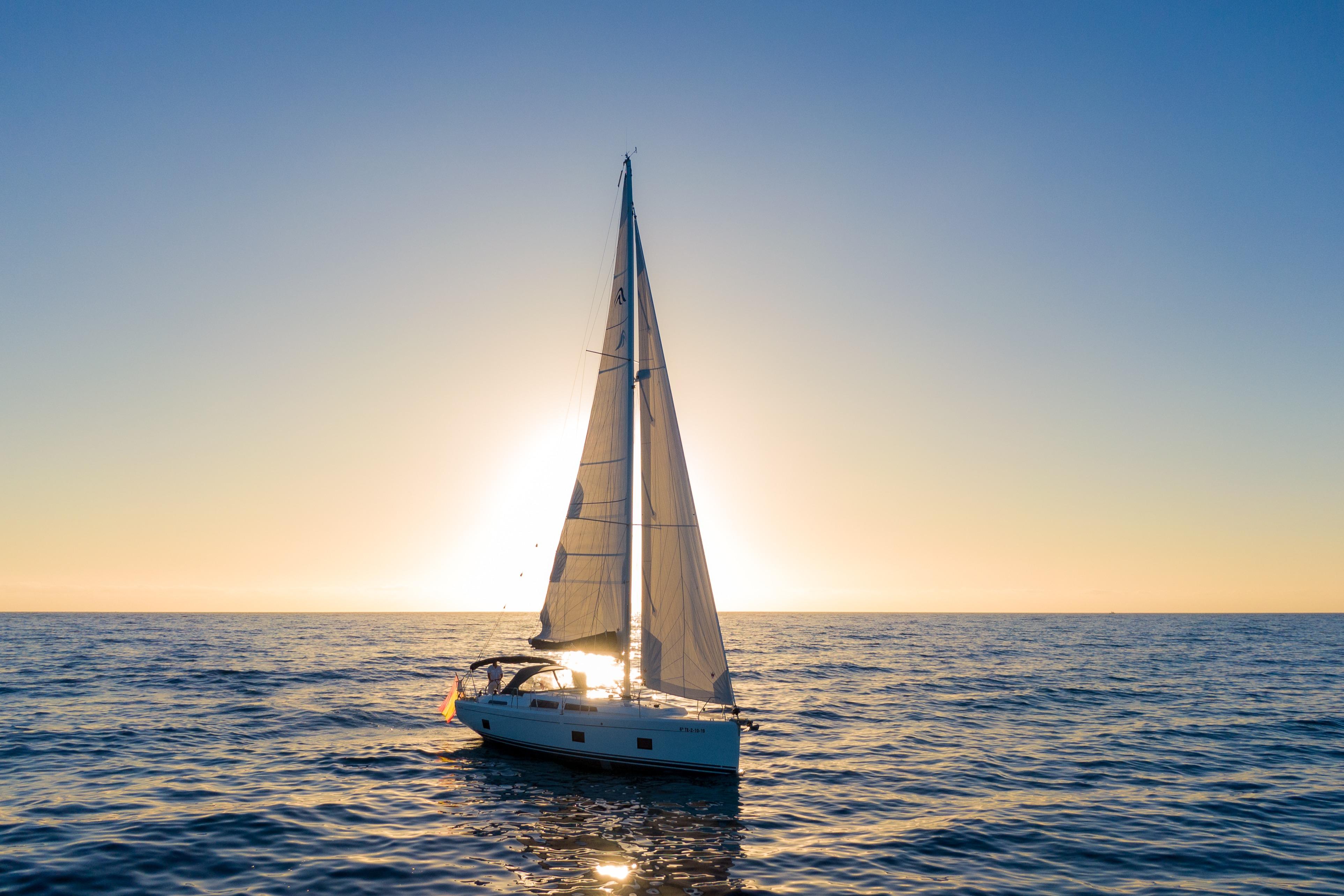 Sunset Sailing Trip in Pasito Blanco